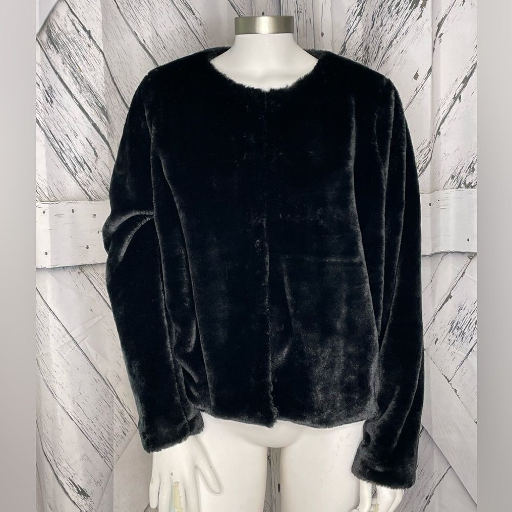 H&M Black Faux Fur Jacket  L